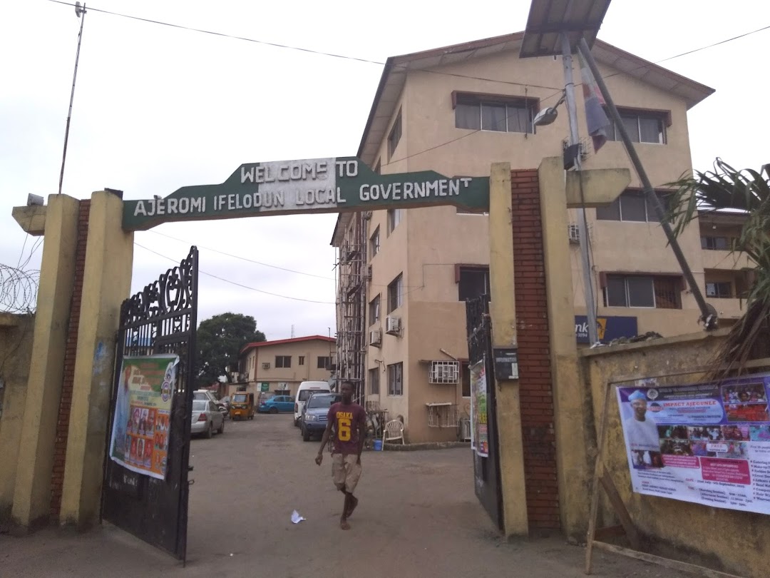 Ajeromi area photo 5
